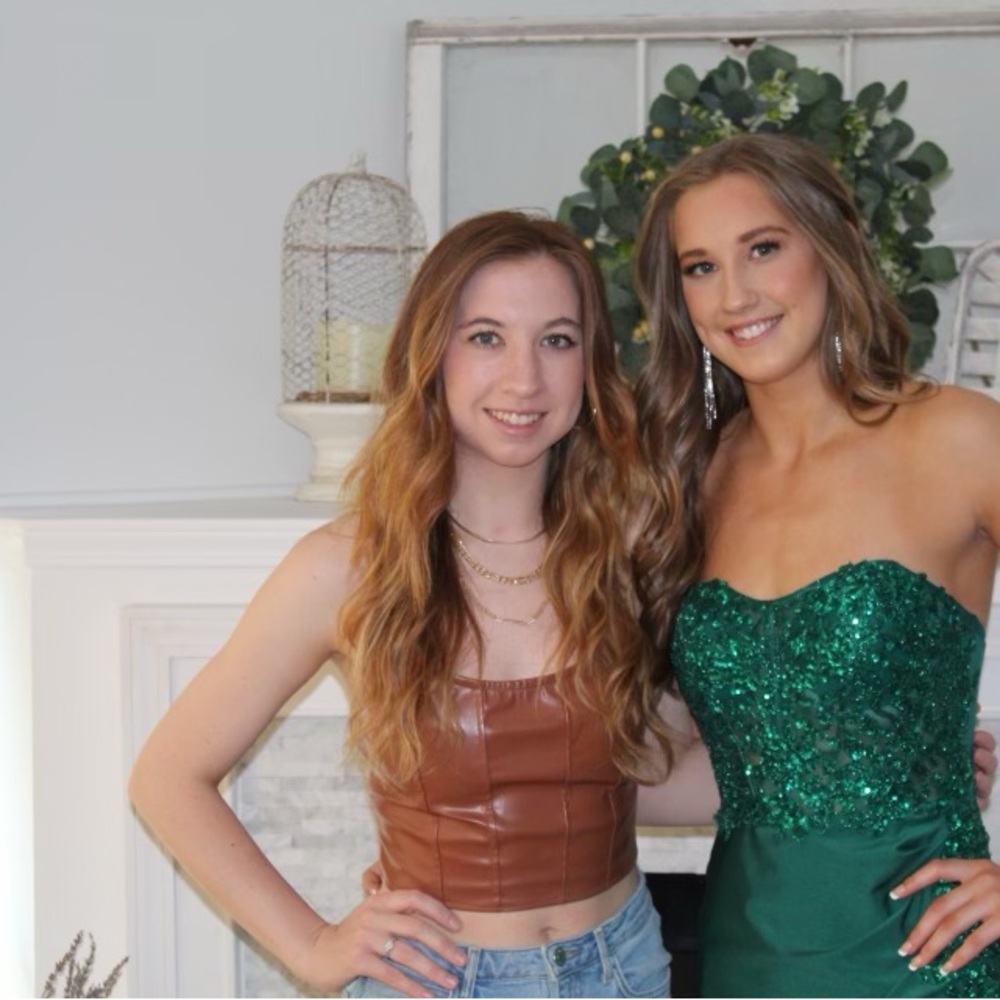 GREEN PROM DRESS SIZE 2-4